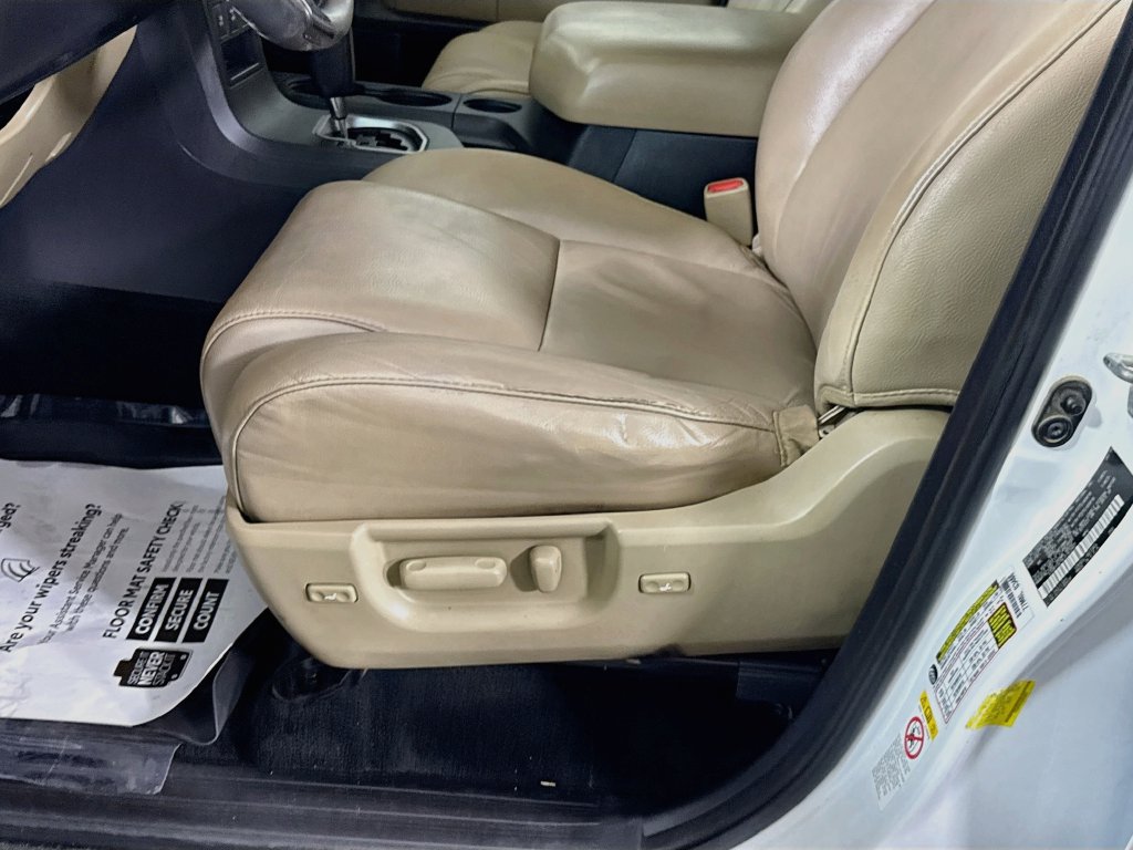 Used 2018 Toyota Sequoia SR5 w/ Premium Package AWD/4WD image 25