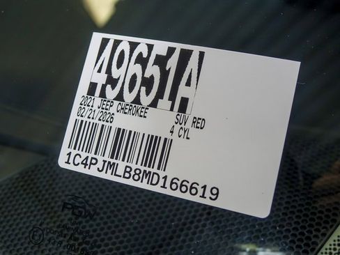 Used 2021 Jeep Cherokee Latitude Plus image 33