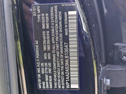 Used 2021 Porsche Macan AWD/4WD image 14