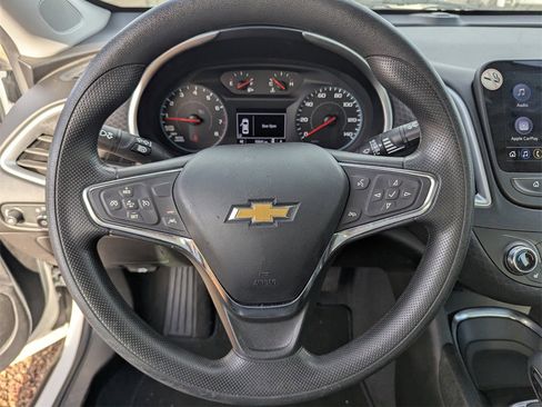 Used 2023 Chevrolet Malibu LT image 21