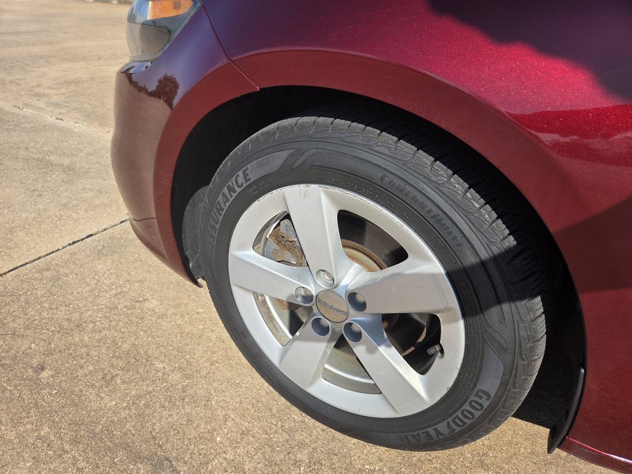 Used 2015 Dodge Dart SXT FWD image 19