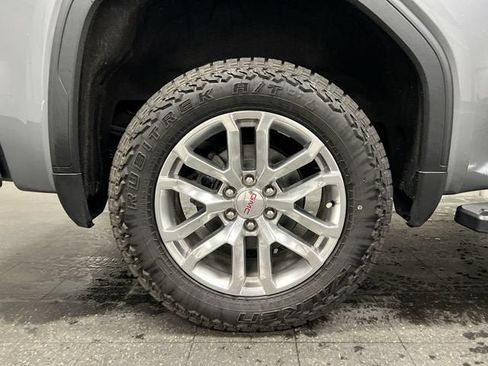 Certified 2022 GMC Sierra 1500 SLT w/ SLT Premium Package AWD/4WD image 31