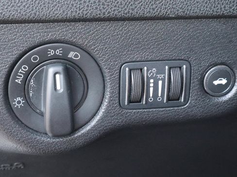 Used 2023 Dodge Charger SXT RWD image 15