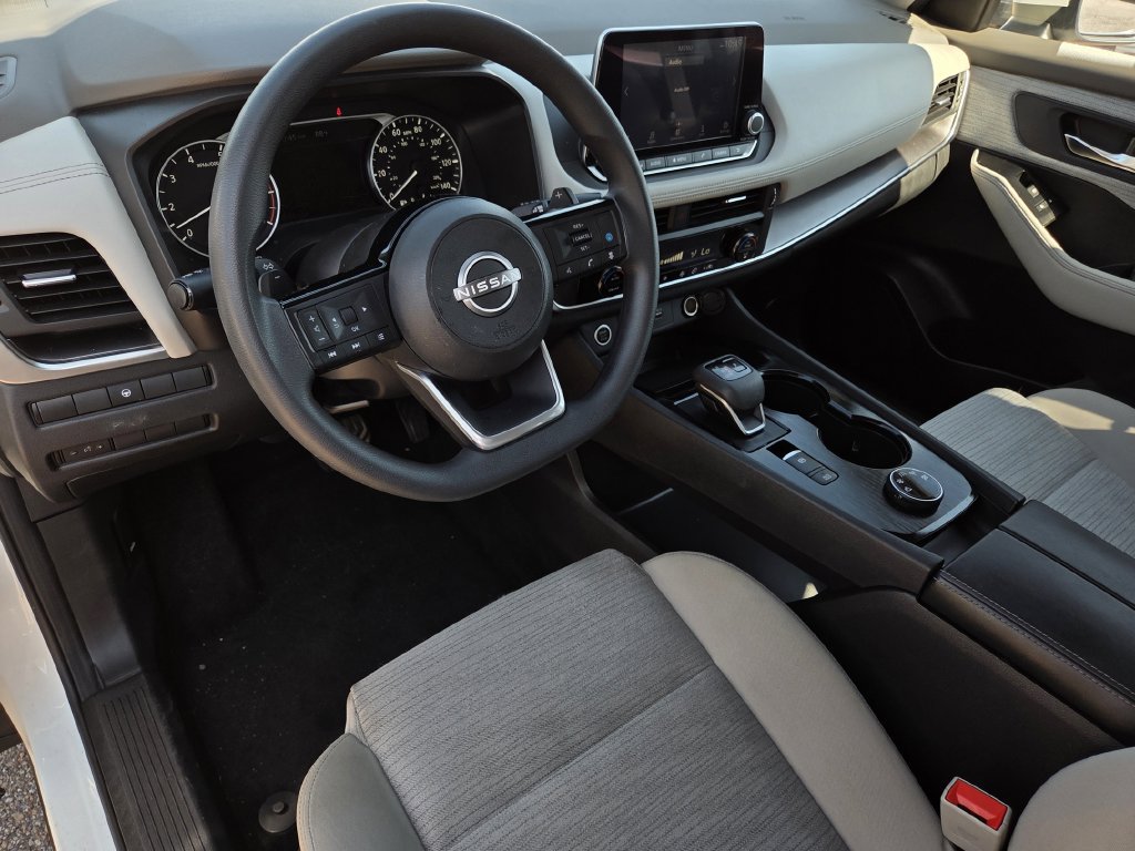 Used 2023 Nissan Rogue SV AWD/4WD image 15