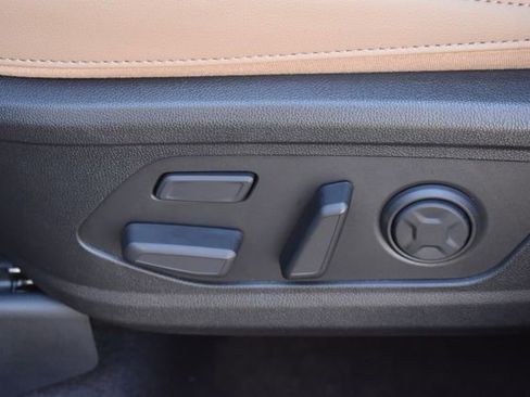 New 2025 Kia Sorento SX Prestige w/ Olive Brown Leather Package image 28