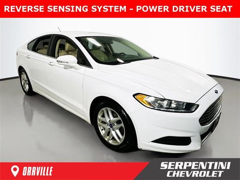 Used 2014 Ford Fusion SE image 1