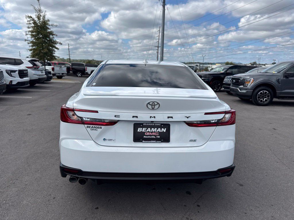 Used 2025 Toyota Camry SE w/ Convenience Package FWD image 8