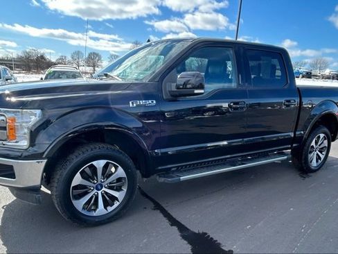 Used 2019 Ford F150 Lariat image 2