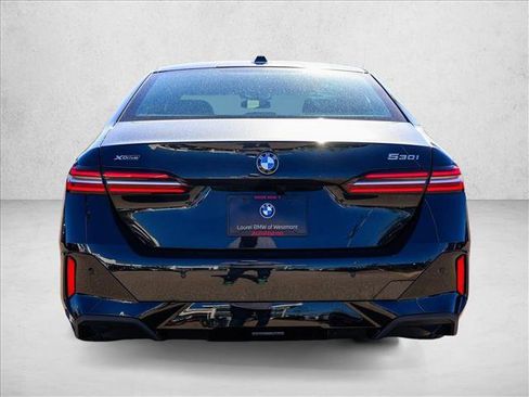 Used 2026 BMW 530i xDrive AWD/4WD image 6