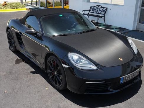 Used 2017 Porsche 718 Boxster S RWD image 19