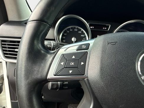 Used 2015 Mercedes-Benz ML 350 4MATIC image 30