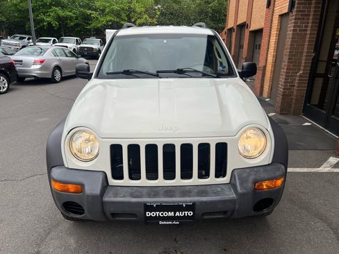 Used 2004 Jeep Liberty Sport w/ PWR Convenience Group AWD/4WD image 18