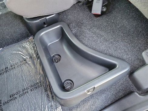 Certified 2023 Nissan Frontier SV w/ SV Convenience Package image 22