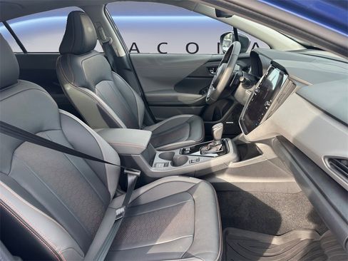 Certified 2025 Subaru Crosstrek 2.5i Limited w/ Crosstrek Mirror Package image 17