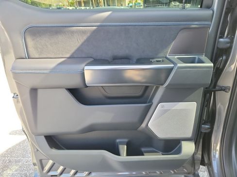 New 2026 Ford F350 Platinum w/ Tremor Off-Road Package AWD/4WD image 15