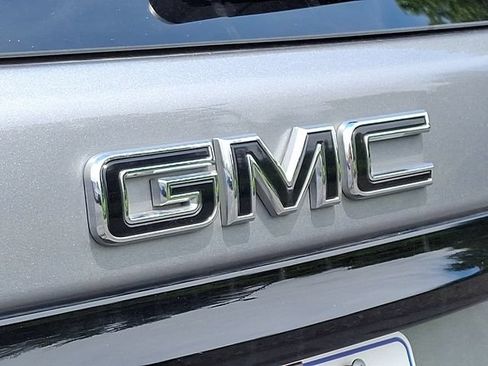 Certified 2023 GMC Terrain SLT w/ Tech Package AWD/4WD image 28