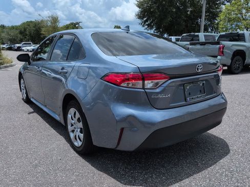 Certified 2025 Toyota Corolla LE FWD image 4