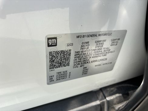 Used 2024 GMC Yukon Denali Ultimate AWD/4WD image 37