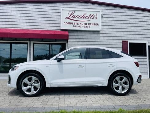 Used 2023 Audi Q5 2.0T Premium w/ Convenience Package AWD/4WD image 2