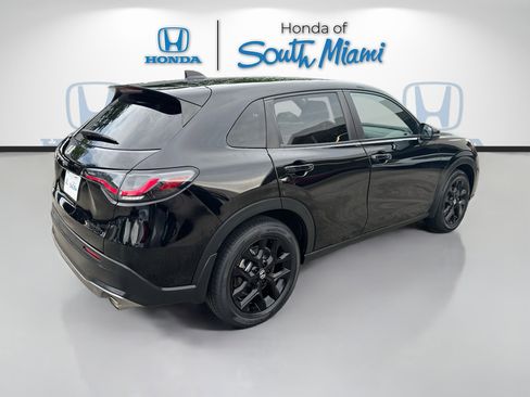 Certified 2024 Honda HR-V Sport image 7