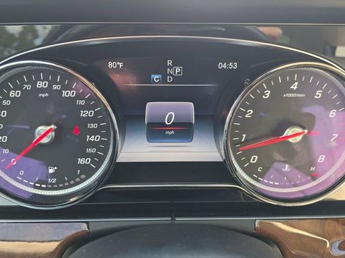 Used 2017 Mercedes-Benz E 300 4MATIC image 29