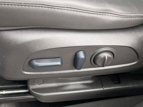 Used 2023 Buick Encore GX Essence w/ Experience Buick Package image 27