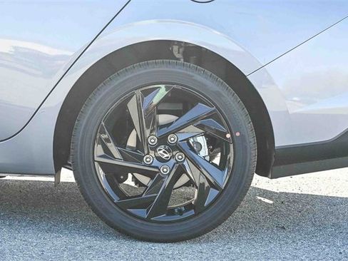 New 2026 Hyundai Elantra Sport image 11