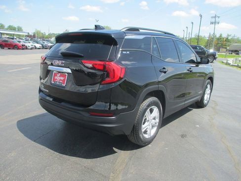 Used 2020 GMC Terrain SLE w/ Driver Convenience Package FWD image 6