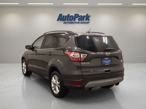 Used 2018 Ford Escape SE AWD/4WD image 8