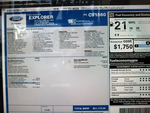 Used 2017 Ford Explorer XLT w/ Equipment Group 201A AWD/4WD image 27