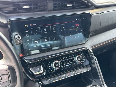 Certified 2024 GMC Sierra 1500 AT4 w/ AT4 Preferred Package AWD/4WD image 18