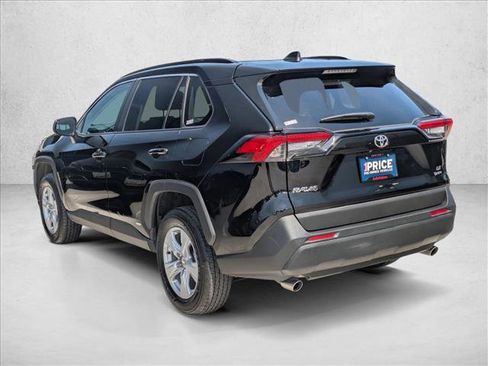 Used 2025 Toyota RAV4 LE image 8