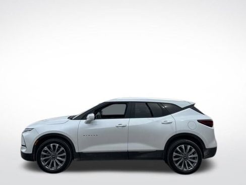 Used 2023 Chevrolet Blazer Premier w/ Driver Confidence II Package image 17