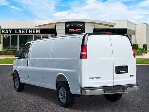 New 2026 GMC Savana 2500 Extended image 3