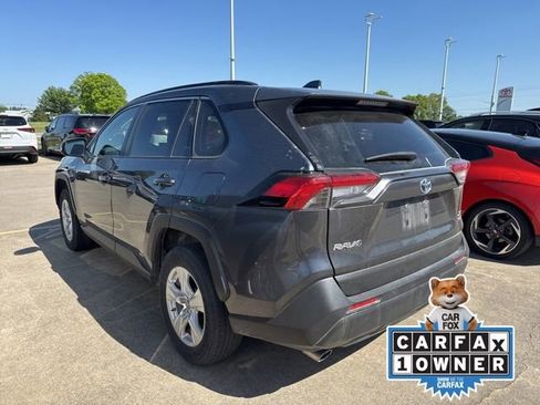 Used 2019 Toyota RAV4 XLE image 7