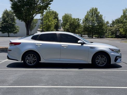 Used 2019 Kia Optima LX FWD image 8