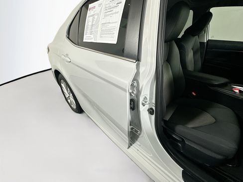 Used 2024 Toyota Camry LE w/ Convenience Package FWD image 28
