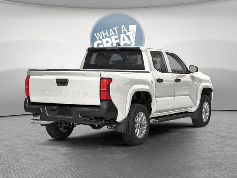 New 2025 Toyota Tacoma TRD Sport AWD/4WD image 2