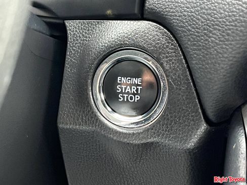Certified 2025 Toyota RAV4 XLE FWD image 26