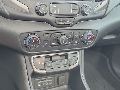 Used 2024 GMC Terrain AT4 w/ Infotainment Package II AWD/4WD image 17