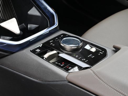 Certified 2025 BMW X3 xDrive30i image 23