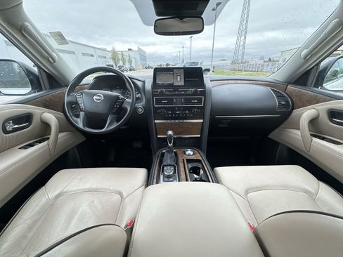 Used 2022 Nissan Armada SL AWD/4WD image 21