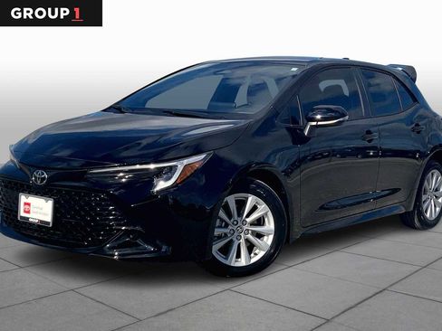 Used 2026 Toyota Corolla SE image 1