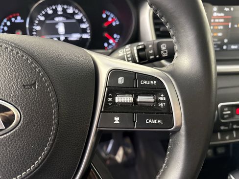 Used 2020 Kia Sorento EX FWD image 13