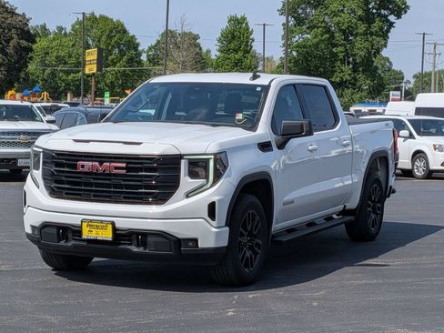 Used 2024 GMC Sierra 1500 Elevation AWD/4WD image 3