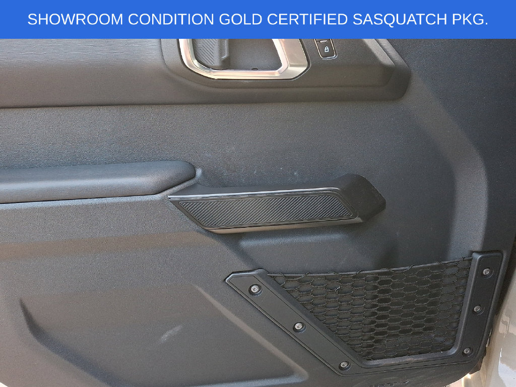 Used 2025 Ford Bronco Outer Banks w/ Sasquatch Package AWD/4WD image 12