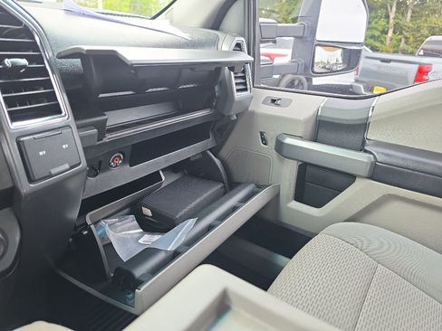 Used 2017 Ford F350 XLT AWD/4WD image 27