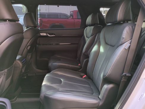 Used 2025 Hyundai Palisade Calligraphy image 14