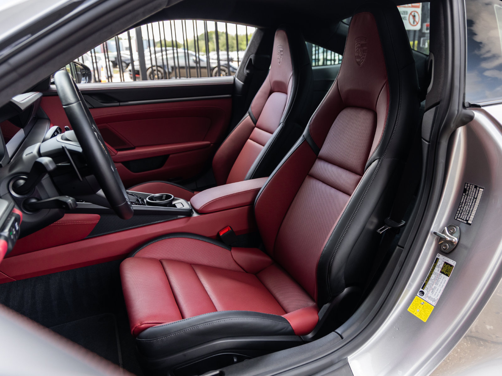 Used 2025 Porsche 911 Carrera RWD image 5