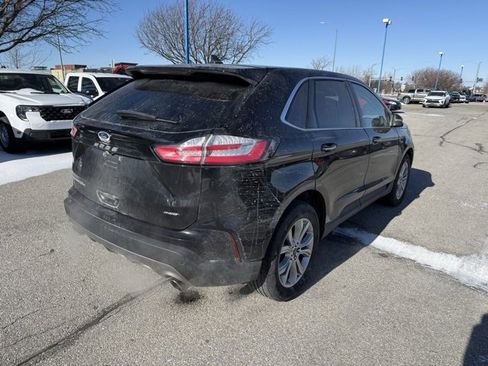 Used 2024 Ford Edge Titanium image 3